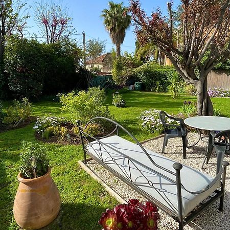 Appartement Rez De Villa Proche Port Et Plages De Sanary Eksteriør billede
