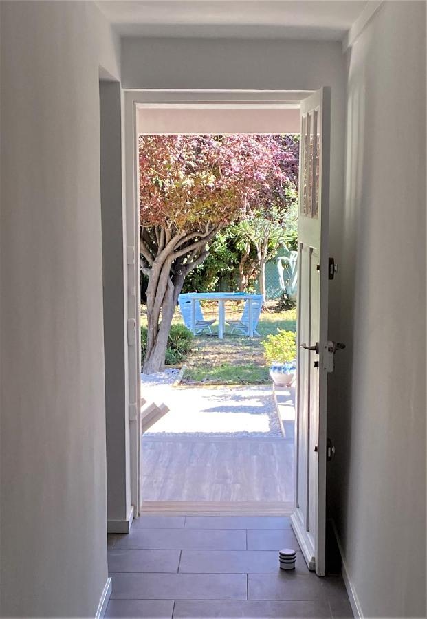 Appartement Rez De Villa Proche Port Et Plages De Sanary Eksteriør billede