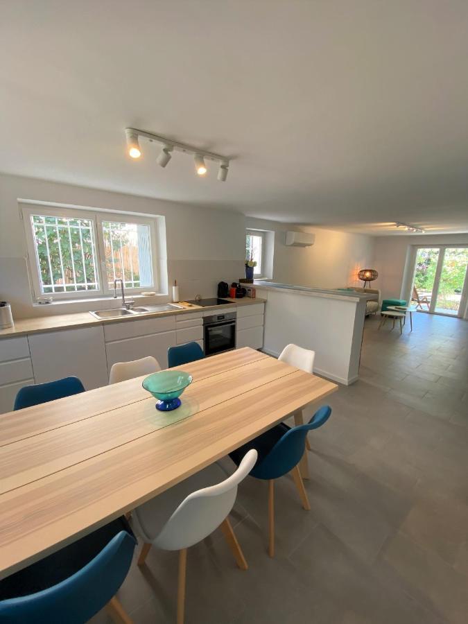 Appartement Rez De Villa Proche Port Et Plages De Sanary Eksteriør billede