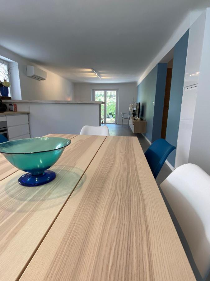 Appartement Rez De Villa Proche Port Et Plages De Sanary Eksteriør billede