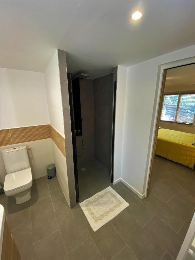 Appartement Rez De Villa Proche Port Et Plages De Sanary Eksteriør billede