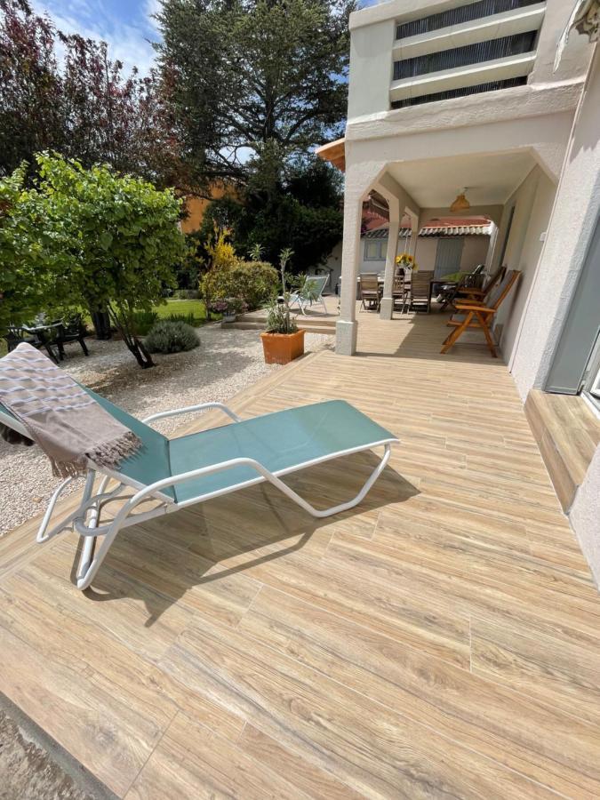 Appartement Rez De Villa Proche Port Et Plages De Sanary Eksteriør billede