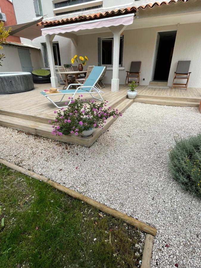 Appartement Rez De Villa Proche Port Et Plages De Sanary Eksteriør billede