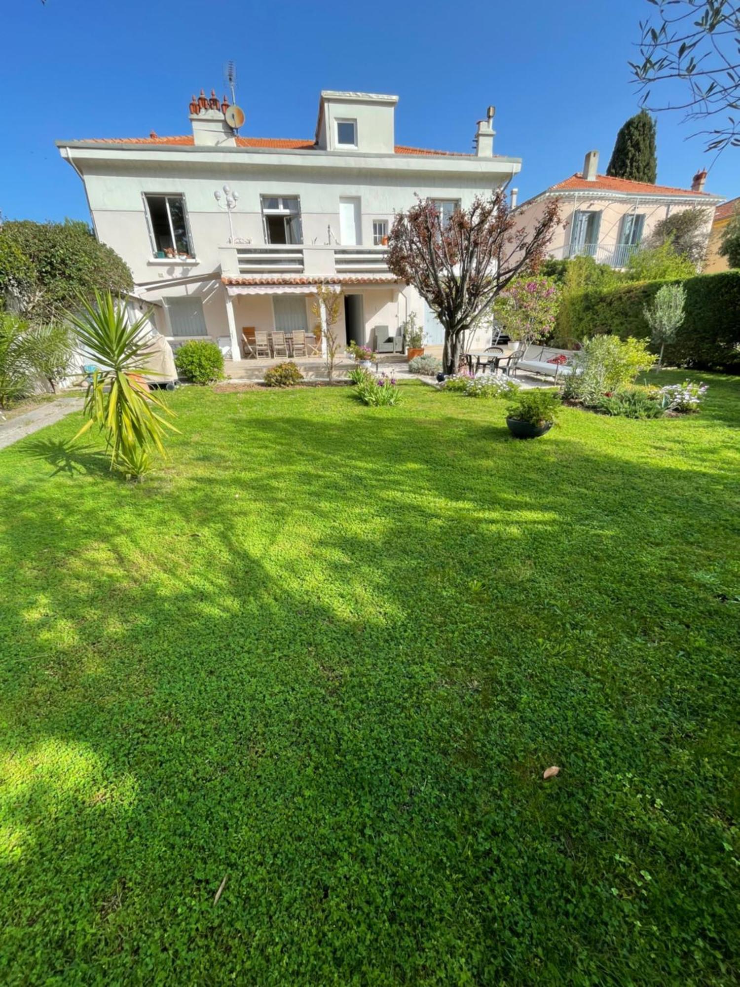Appartement Rez De Villa Proche Port Et Plages De Sanary Eksteriør billede